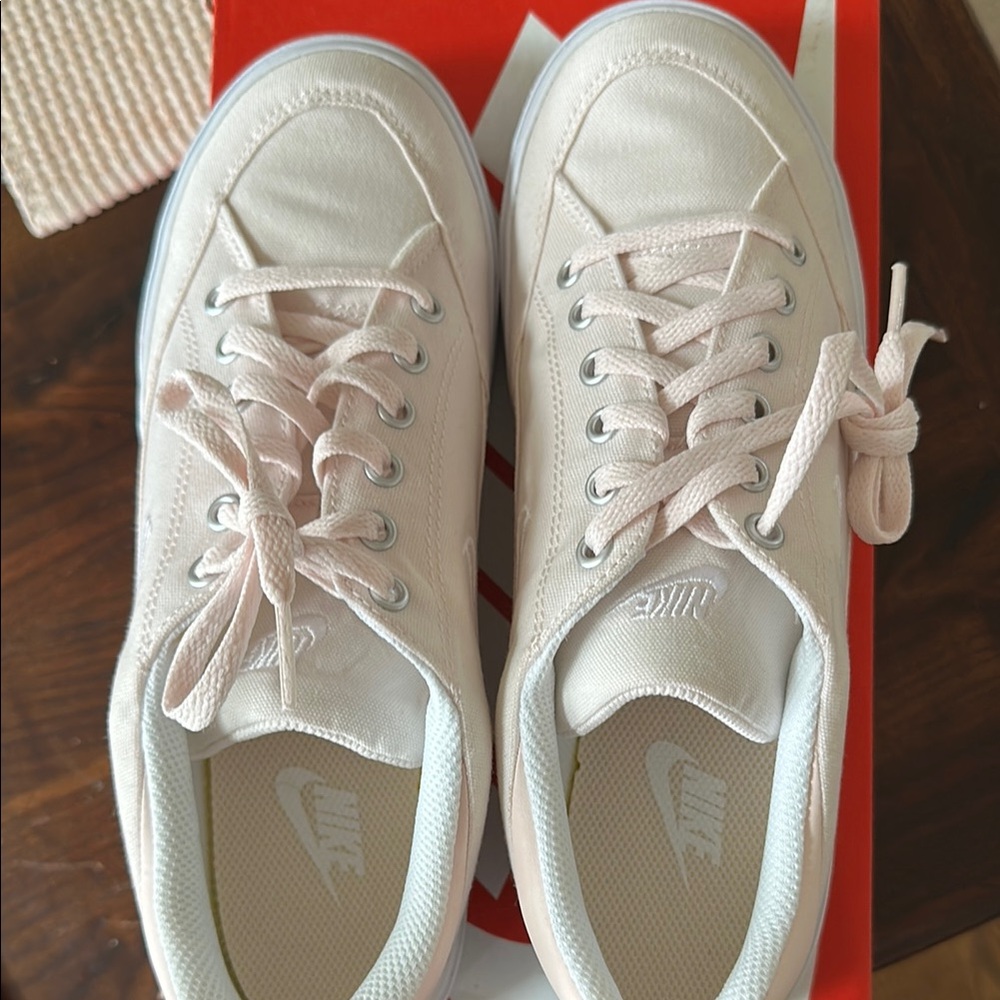 Nike GTS 97 Women's Shoes - Pink and White NEW